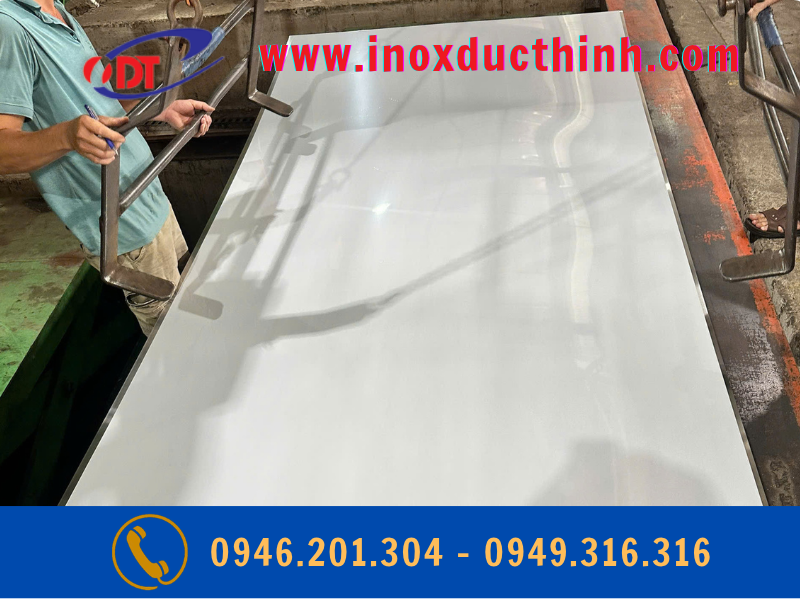 TẤM INOX 304 NO.4 DÀY 1LY KHỔ 1500MM