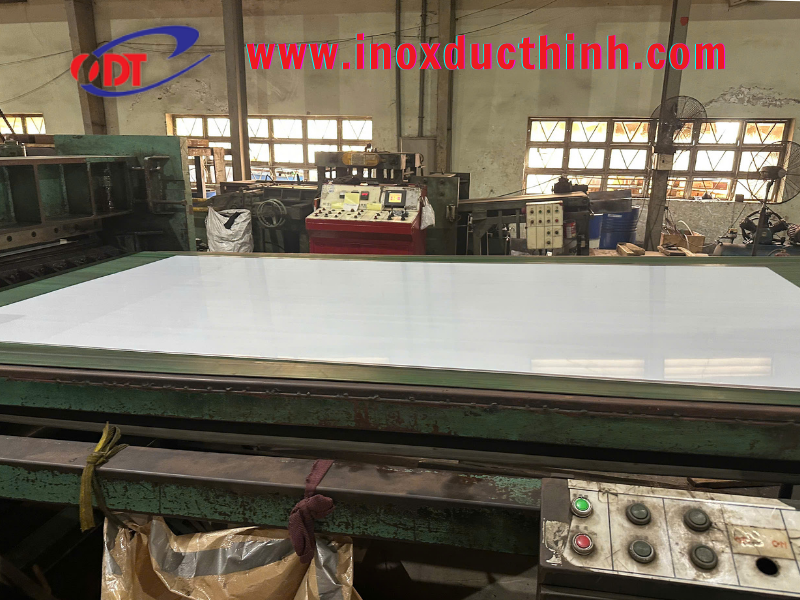 CẮT INOX THEO YÊU CẦU