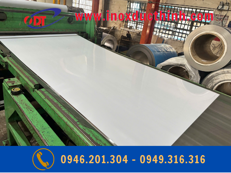 CẮT INOX 304 NO.4 DÀY 1.2MM KHỔ 1531MM