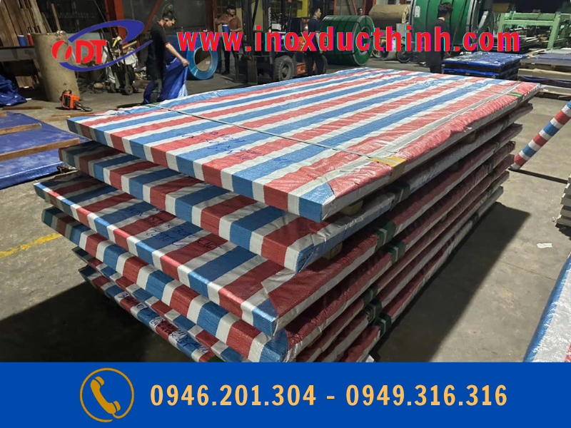 TẤM INOX ĐỎ GƯƠNG 