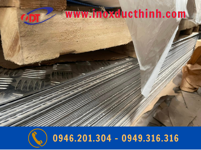 TẤM NHÔM GÂN CHỐNG TRƯỢT A3003 H14 