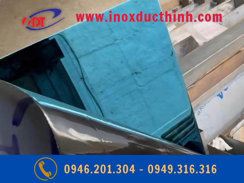 TẤM INOX GƯƠNG MÀU XANH DƯƠNG NHẠT