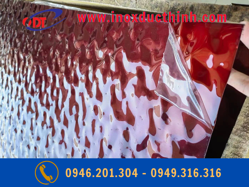 TẤM INOX SÓNG NƯỚC 3D MÀU ĐỎ