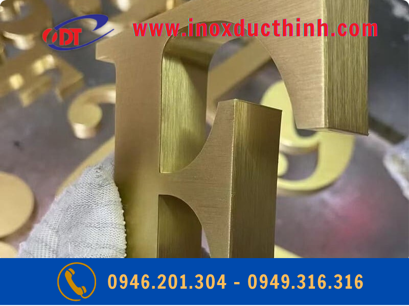 GIA CÔNG CẮT TẤM INOX MÀU THEO KÍCH THƯỚC YÊU CẦU
