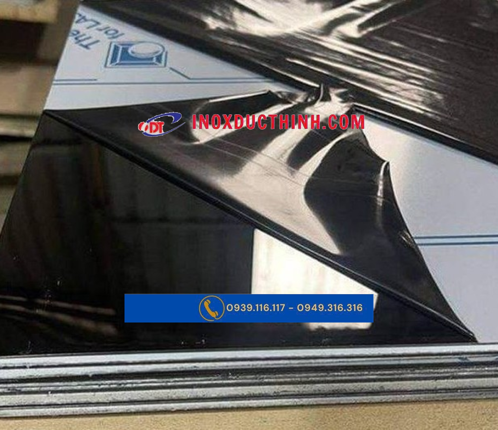 TẤM INOX ĐEN GƯƠNG CAO CẤP – DẤU ẤN SANG TRỌNG TRONG KIẾN TRÚC