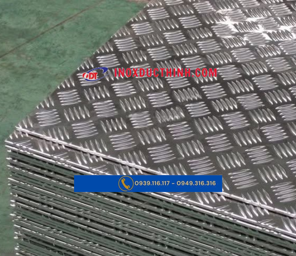 NHÔM TẤM GÂN CHỐNG TRƯỢT A3003 H14 DÀY 2MM – THÔNG SỐ KỸ THUẬT VÀ QUY CÁCH