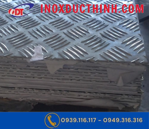 NHÔM GÂN A5052 DÀY 6MM – NHÔM GÂN DÀY CHO SÀN CÔNG NGHIỆP