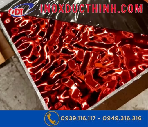 TẤM INOX SÓNG NƯỚC 3D MÀU ĐỎ