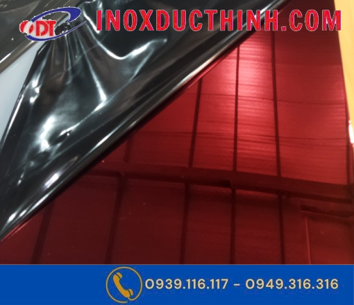 TẤM INOX ĐỎ GƯƠNG 8K – HOÀN THIỆN CHI TIẾT NỘI THẤT CAO CẤP